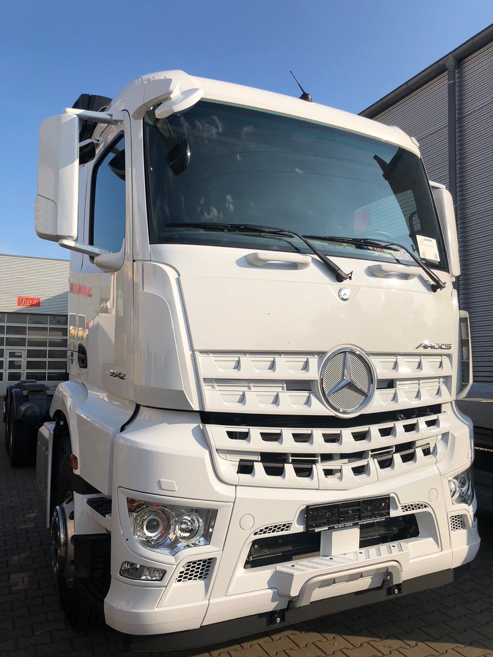 MB AROCS 3242